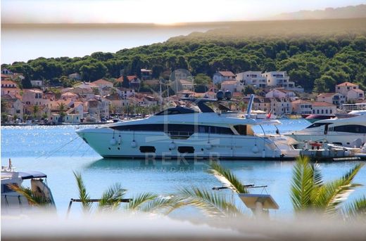 ‏בתי יוקרה ב  Rogoznica, Rogoznica Općina