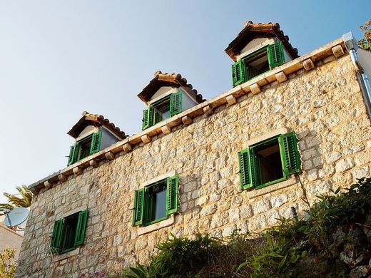 Villa Dubrovnik, Grad Dubrovnik