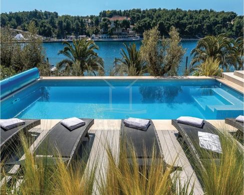Villa Brac, Split-Dalmatia