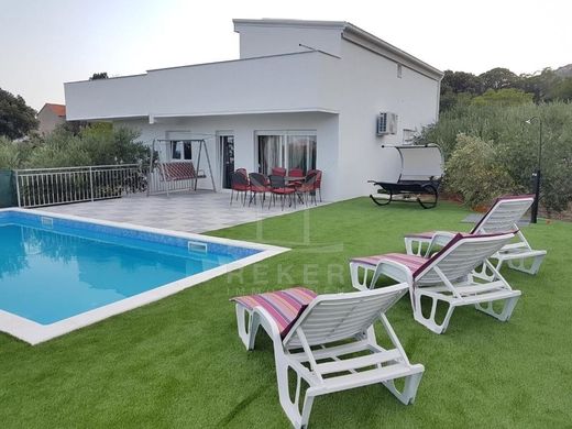 Luxus-Haus in Kaštela, Split-Dalmatia