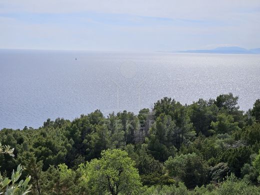 Grundstück in Hvar, Grad Hvar