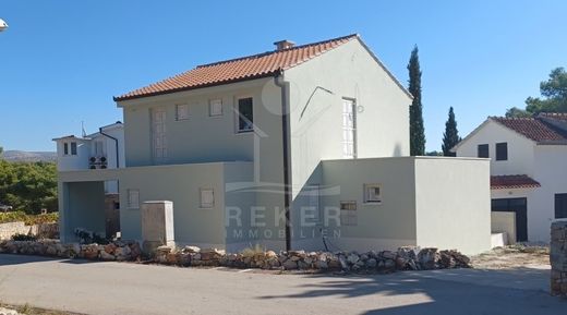 Luxury home in Brac, Split-Dalmatia