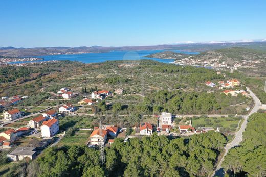 Land in Bilice, Sibenik-Knin