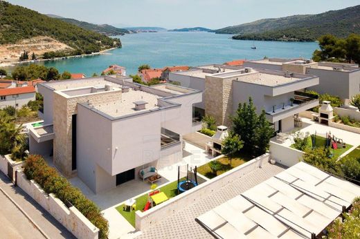 Villa en Trogir, Grad Trogir