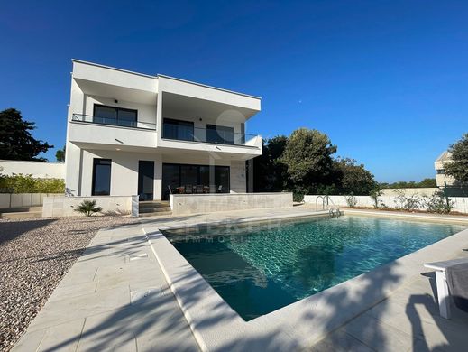 Villa en Novalja, Lika-Senj