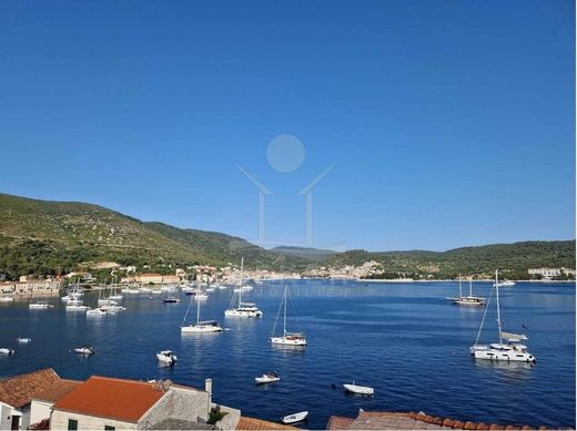 Villa in Vis, Town of Vis