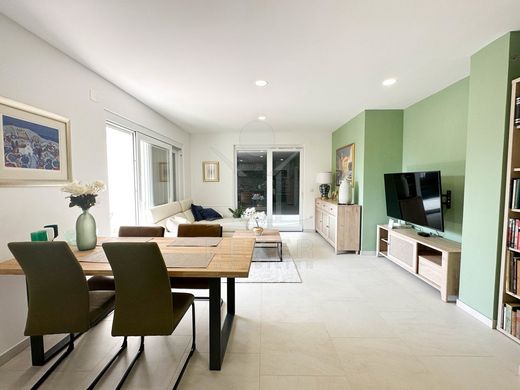 Apartment / Etagenwohnung in Kostrena, Primorsko-Goranska