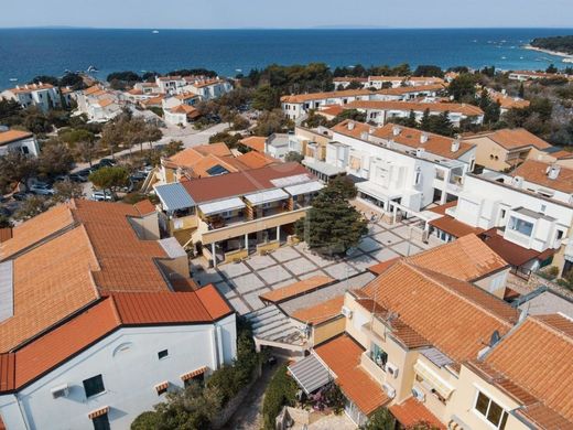 Casa de lujo en Gajac, Novalja