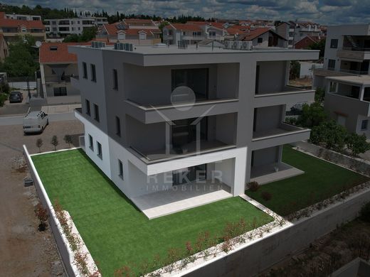 Appartamento a Vodice, Sibenik-Knin