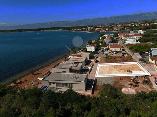 Land in Zaton, Grad Šibenik