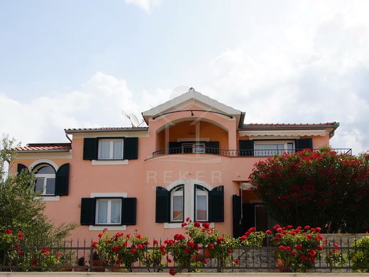 Maison de luxe à Brodarica, Grad Šibenik