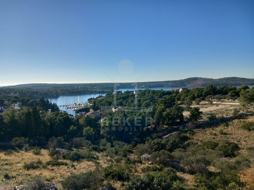 Villa Brac, Split-Dalmatia