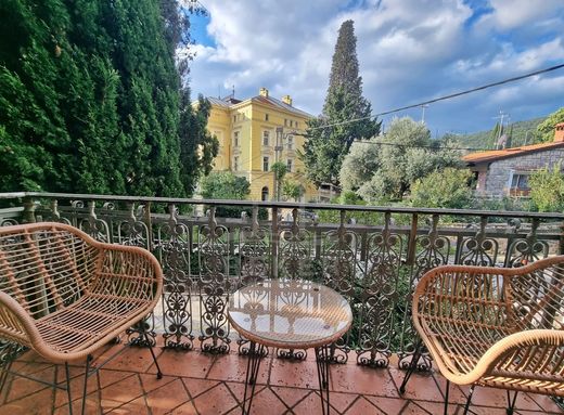 ﺷﻘﺔ ﻓﻲ Opatija, Grad Opatija