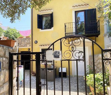 Luxe woning in Mali Lošinj, Primorsko-Goranska