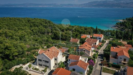 Luksusowy dom w Supetar, Grad Supetar