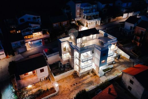 Casa di lusso a Tisno, Sibenik-Knin