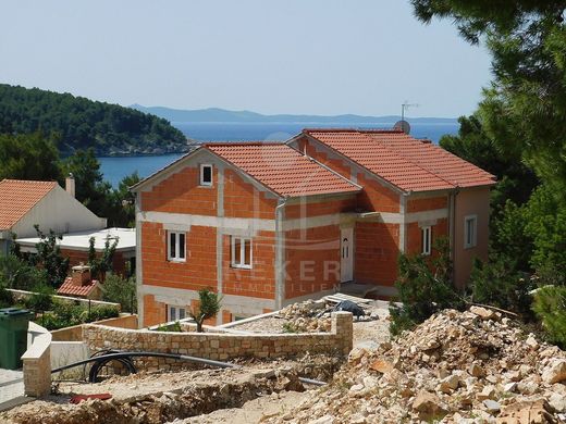 Luxe woning in Brac, Split-Dalmatia