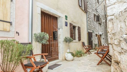 Casa de lujo en Bale, Bale-Valle