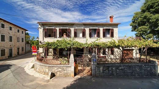 منزل ﻓﻲ Kanfanar, Istria