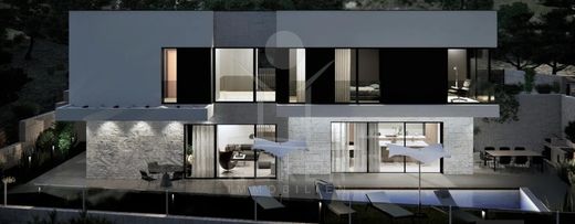 Villa Trogir, Grad Trogir