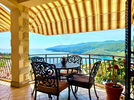 Penthouse in Rabac, Grad Labin