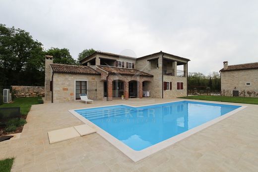 Villa in Sveti Lovreč, Istria