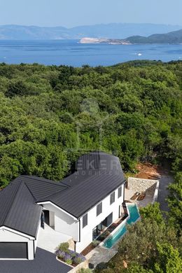 Villa in Vrbnik, Primorsko-Goranska