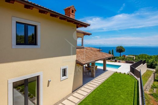 Villa in Mošćenička Draga, Primorsko-Goranska