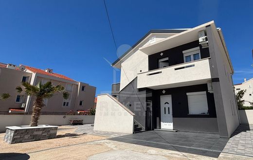 Luxury home in Novalja, Lika-Senj