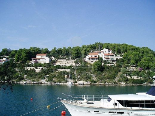 Terreno a Brac, Split-Dalmatia
