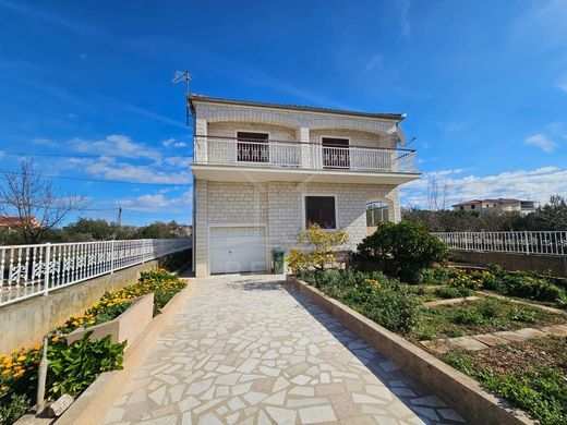 Luxury home in Šibenik, Grad Šibenik