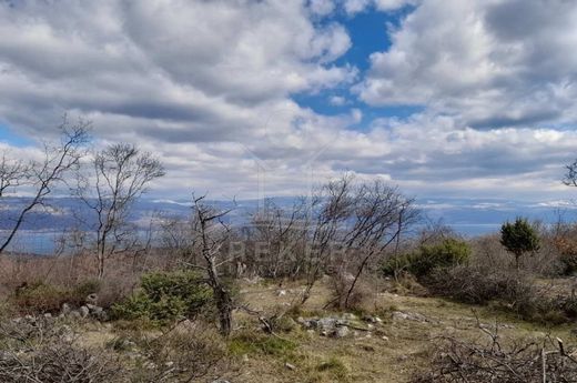 Teren w Vrbnik, Primorsko-Goranska