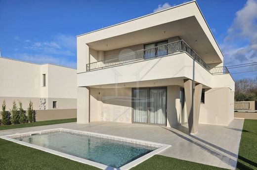 Krk, Grad Krkのヴィラ