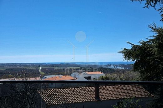 Apartment / Etagenwohnung in Tar, Tar-Vabriga-Torre Abrega