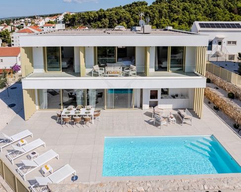 Villa Brac, Split-Dalmatia
