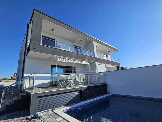 منزل ﻓﻲ Kanfanar, Istria