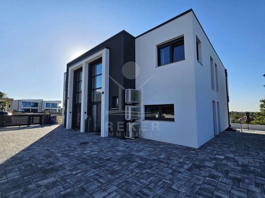 ﻓﻴﻼ ﻓﻲ Kanfanar, Istria