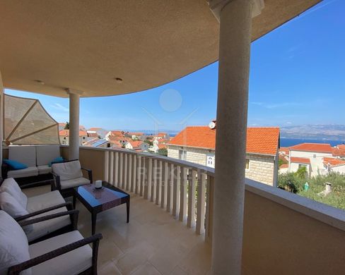 Apartment in Brac, Split-Dalmatia