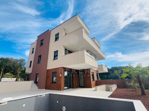 Apartamento - Jakišnica, Lika-Senj