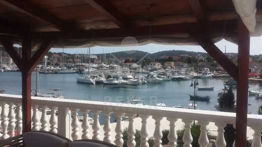 Villa a Murter, Murter-Kornati