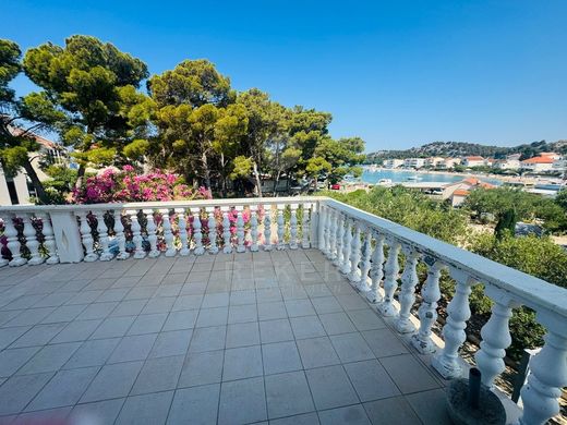 Luxury home in Zaboric, Grad Šibenik