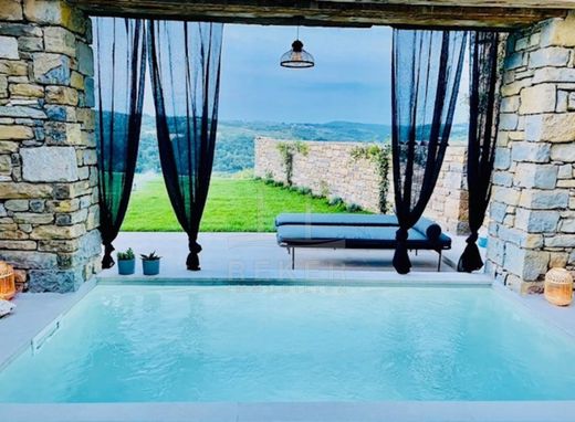 Вилла, Buje, Grad Buje