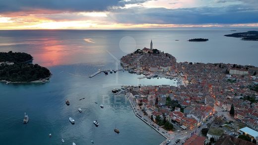 Teren w Rovinj, Grad Rovinj