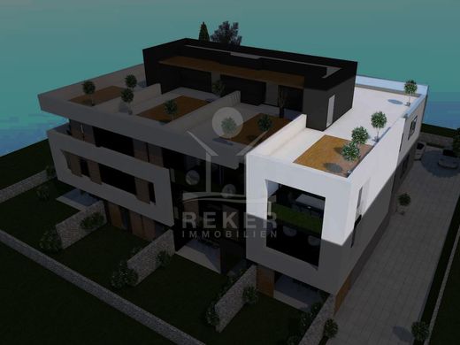 بنتهاوس ﻓﻲ Privlaka, Zadar