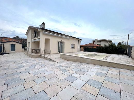 Luksusowy dom w Umag, Grad Umag