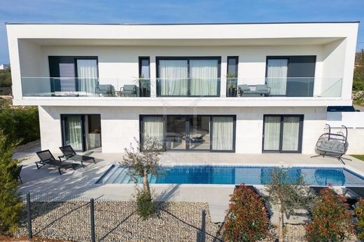 빌라 / Krk, Grad Krk