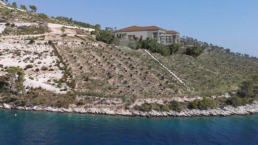 Villa Brac, Split-Dalmatia
