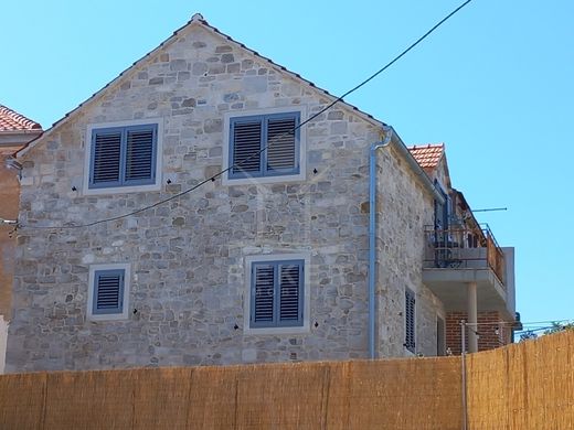 Casa di lusso a Brac, Split-Dalmatia