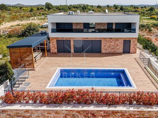 Villa a Vodice, Sibenik-Knin