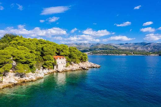 Villa for sale in Cavtat